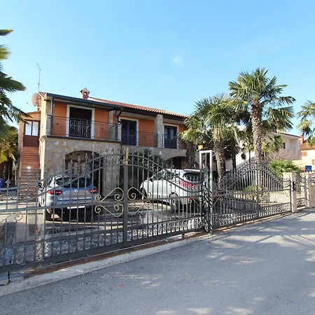 Dana & Stelio Comfort Studio Apartment Rovinj